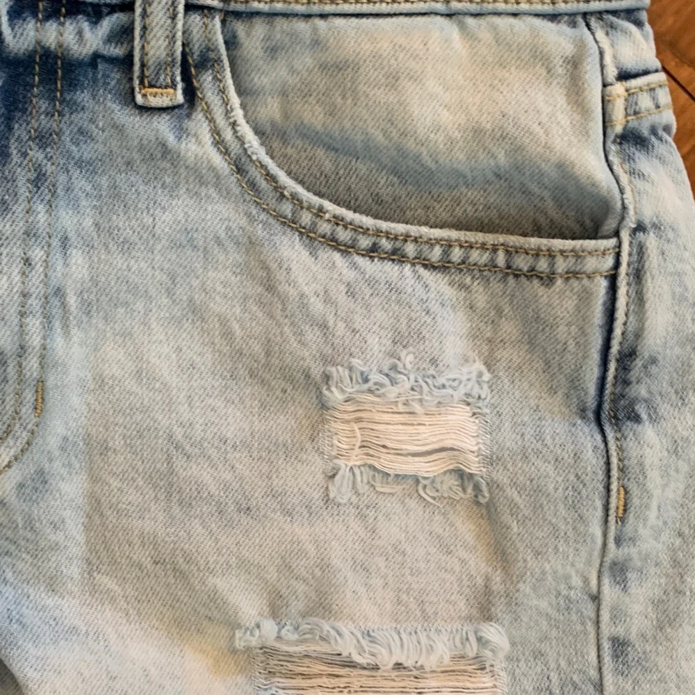 Altar'd State Light Blue Frayed Jean Shorts - Picture 6 of 6